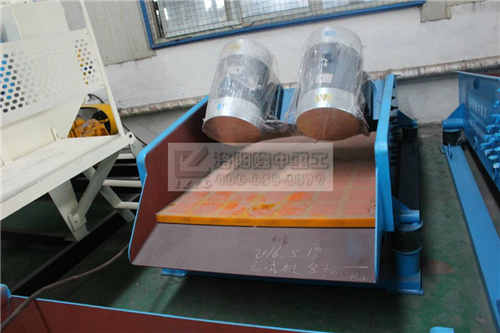 高頻振動(dòng)脫水篩